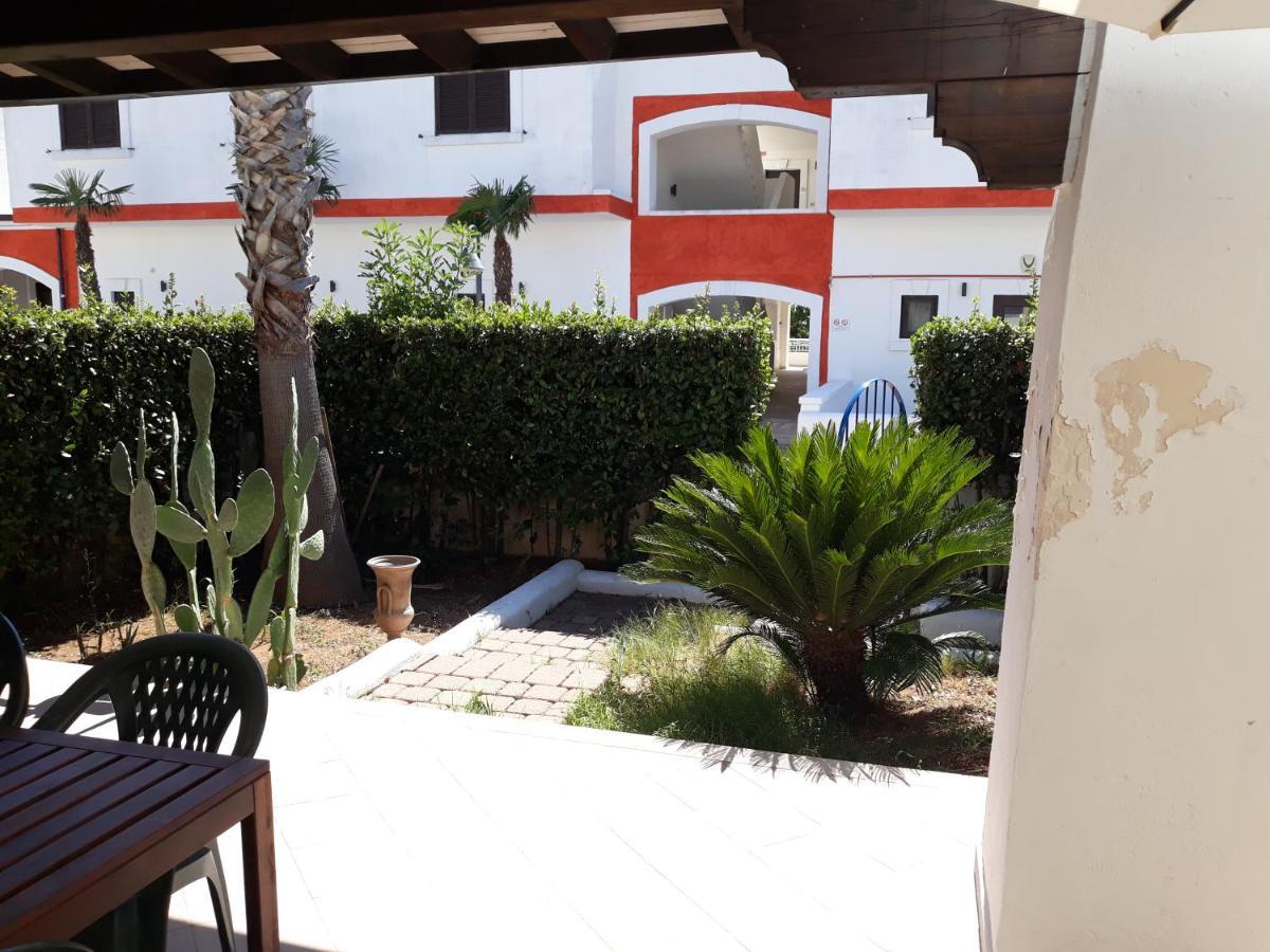 Villa In Villaggio بورتو سيساريو المظهر الخارجي الصورة